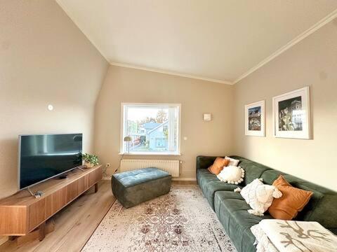 Bright, modern 2BR apartment in central Reykjavík
