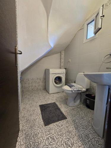 Imagen de la galería de Kalithea Summer Maisonette, en Kallithea Halkidikis