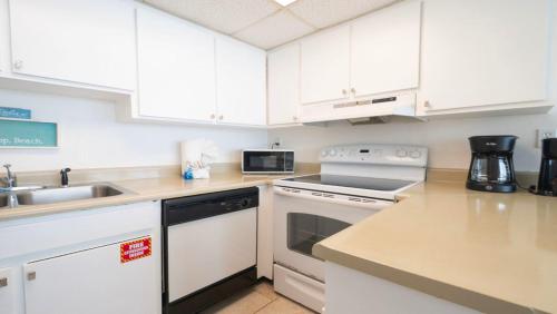 Sunbird Resort 10th Floor Amazing Sunsets - by Sunbird Rentals photo 6
