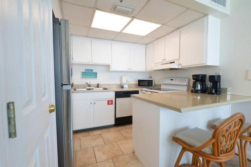 Sunbird Resort 10th Floor Amazing Sunsets - by Sunbird Rentals photo 9