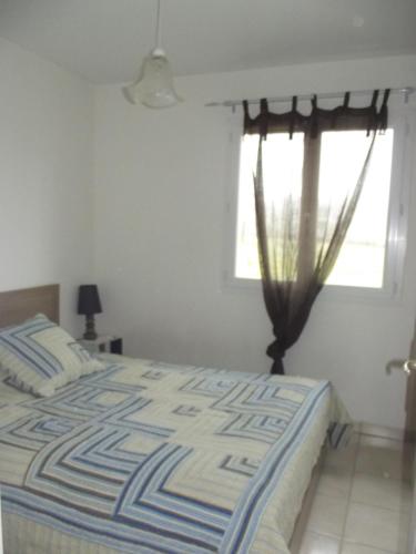 Petit appartement plein pied 2 pers AVEC TERRAIN proche Aurillac