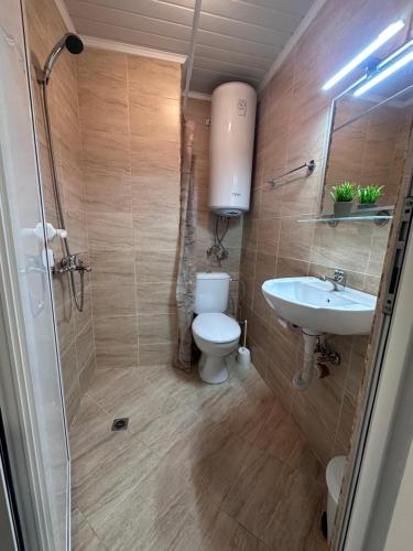 Koupelna v ubytování House Velevi