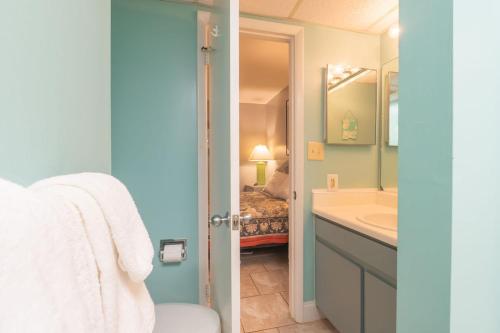 Sunbird Resort 8th Floor Sunsets - by Sunbird Rentals photo 11