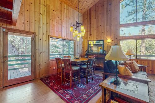 Fotografie z fotogalerie ubytování Everett Retreat v destinaci Idyllwild
