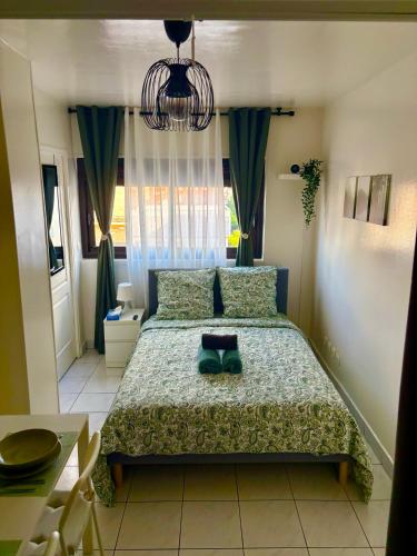 Photo de la galerie de l'établissement Ciné à la maison ! Studio à 3 min du métro, à Saint-Ouen