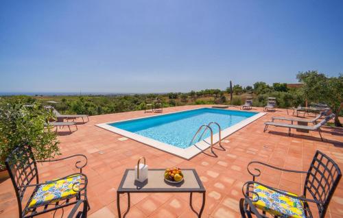 Πισίνα στο ή κοντά στο Gorgeous Home In Menfi With Wifi