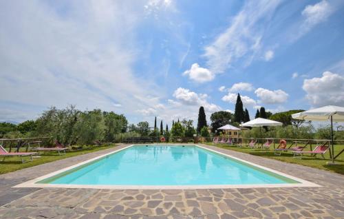 Πισίνα στο ή κοντά στο Awesome Home In Marciano Della Chiana