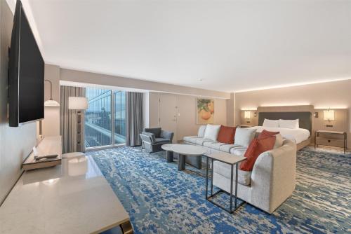 Televisyen dan/atau pusat hiburan di Hilton Anaheim