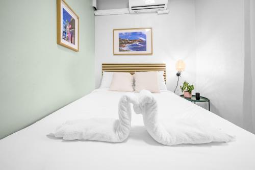 Postel nebo postele na pokoji v ubytování Room 9 Sleek & Serene Stay in San Juan