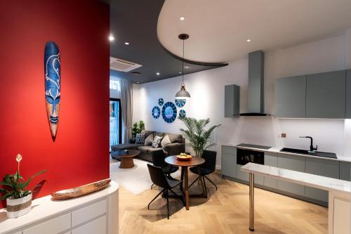 Riverside Studio में रसोई है