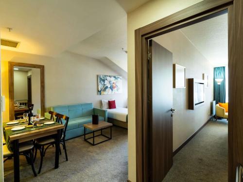 Χώρος καθιστικού στο ibis Styles Istanbul Bomonti