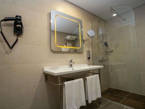 Ένα μπάνιο στο ibis Styles Istanbul Bomonti
