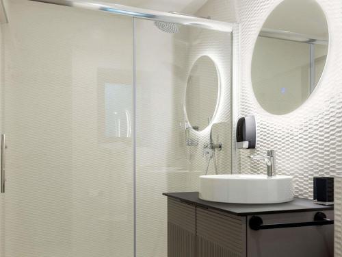 Koupelna v ubytování Aparthotel Adagio Malta Central
