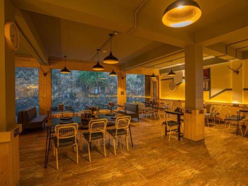 Zona de estar de The Hosteller Kufri, Shimla