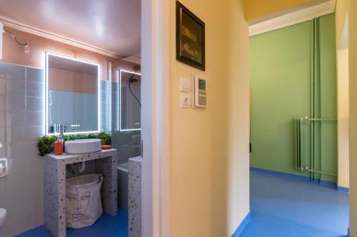 Whispering Walls Premium 1 bedroom Apartment