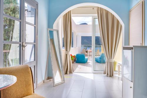 Χώρος καθιστικού στο MasouriBlu Boutique Hotel