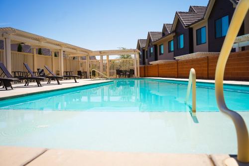Gallery image of Sannar Lodge #21 townhouse in Santa Clara
