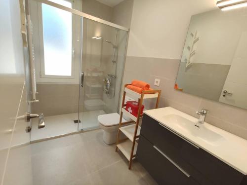 Ένα μπάνιο στο Apartamento Larraina