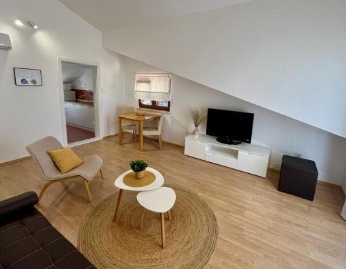 Gallery image of Apartments Dejana Štinjan in Štinjan