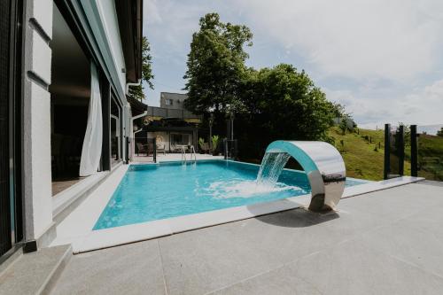 Fotografie z fotogalerie ubytování Villa Luxury A&A v destinaci Gračanica