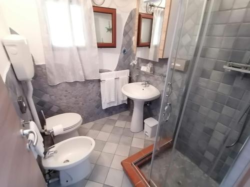 Koupelna v ubytování B&B Il Corallo