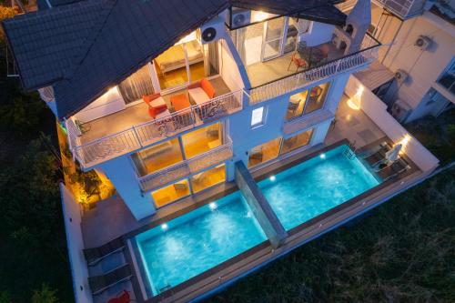 Πισίνα στο ή κοντά στο Villa YAMAN