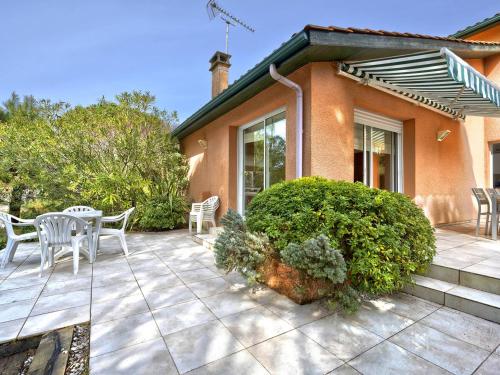 Villa calme près de la plage - 8 pers. - FR-1-433-117