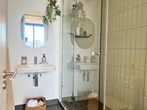 Bilik mandi di Sea Point Solace
