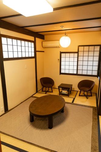 Family-Friendly, 2-Story Kyoto House, Walk to Gion