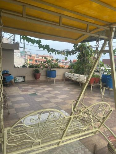 Балкон или терраса в Maharajgunj Rooftop Homestay