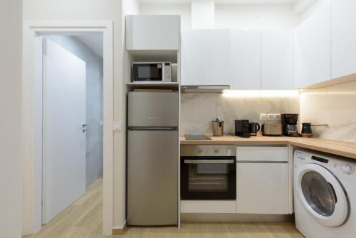 Bright 1-Bedroom Apartment by WeHost Athens