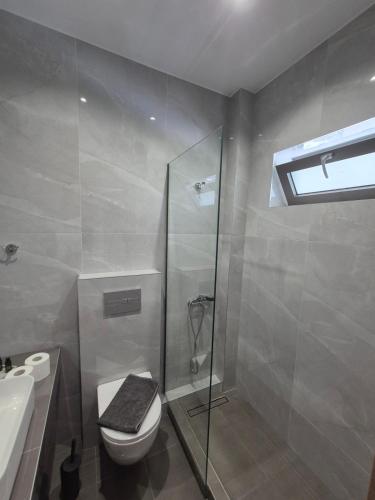 Φωτογραφία από το άλμπουμ του Olympus Suites στην Παραλία Παντελεήμονος