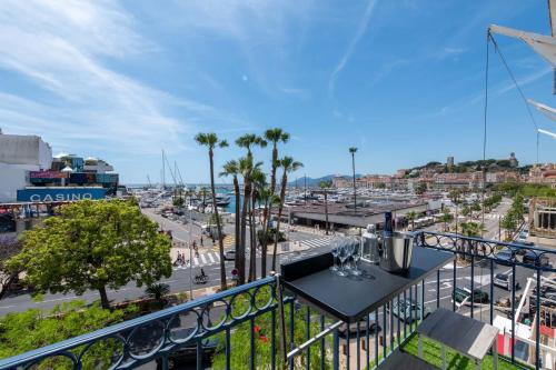 Prestige & Comfort Facing the Palais des Festivals