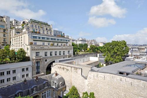 Luxurious apartment - 2BR- 6P Eiffel Tower view
