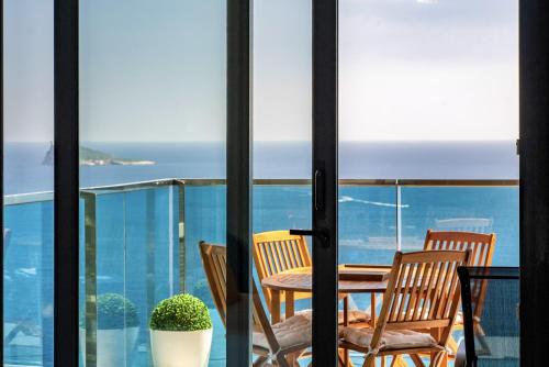 Sunset 170 by Costa Activa Rentals