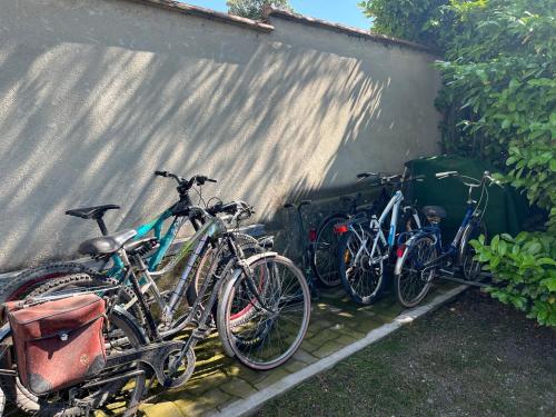 Photo de la galerie de l'établissement Maison familiale de 3 chambres en campagne, à Sérignan-du-Comtat