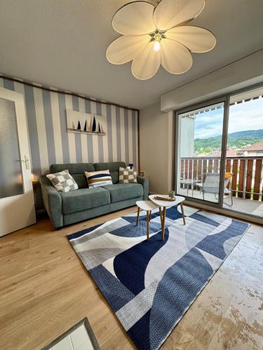 Le Bleu Marine, grand studio au calme, à 2 pas du lac !