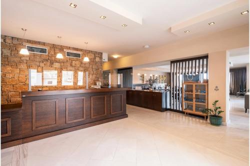 Gallery image of Porto Plaza Hotel in Agios Ioannis Kaspaka