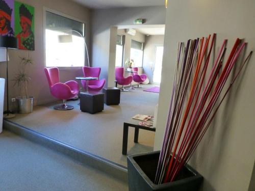 Gallery image of Bliss Hotel in Cogolin