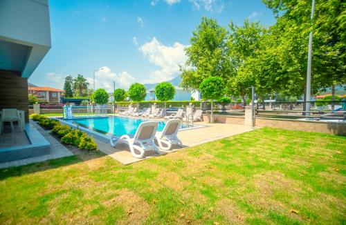 Бассейн в Sweet Home Kemer Apartments или поблизости