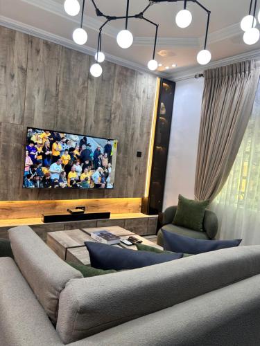 TV a/nebo společenská místnost v ubytování Go flex Studios