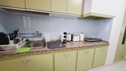 Kuchyň nebo kuchyňský kout v ubytování 3 bedroom apartment with a terrace 50 steps from the Nules beach