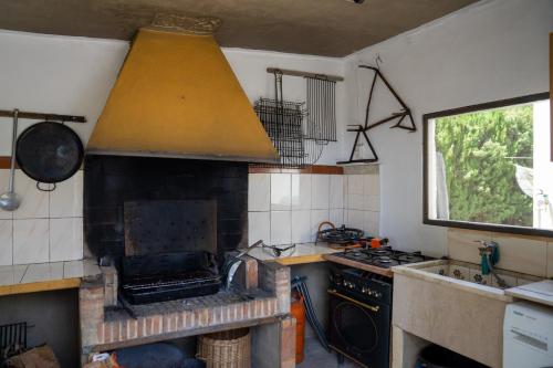 Dapur atau dapur kecil di Beautiful Villa with huge private pool and vineyard view