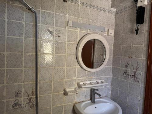 Koupelna v ubytování Al Khaima Hotel