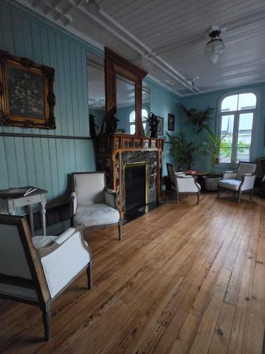 Posezení v ubytování Maison d'Hôtes L'Intemporelle