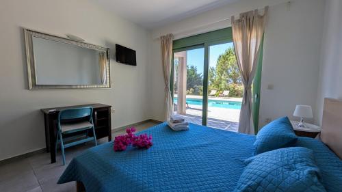 Posteľ alebo postele v izbe v ubytovaní Eora Bungalows