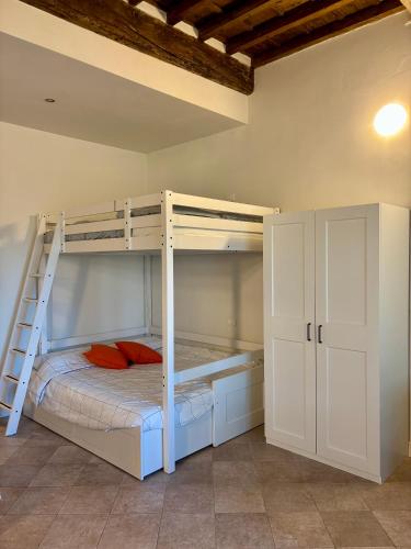 188FlorenceApartment
