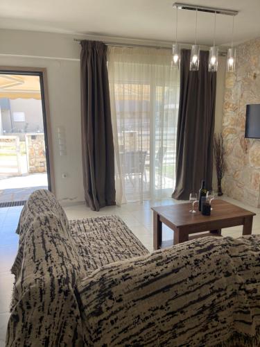 Lina Home