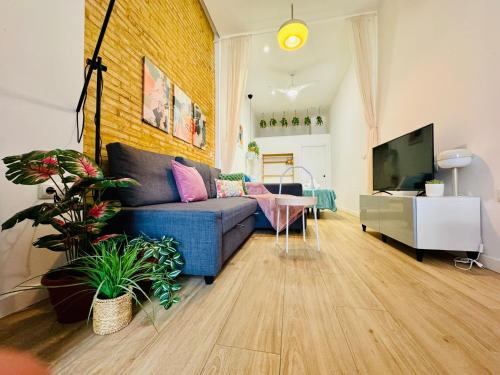 Relaxing BeachSide Cabanyal Loft