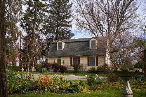Κήπος έξω από το The Lancaster Bed and Breakfast